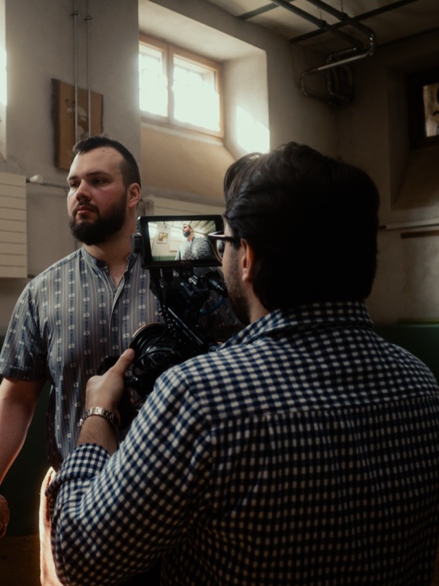 Behind the scenes — Im Sägemehl